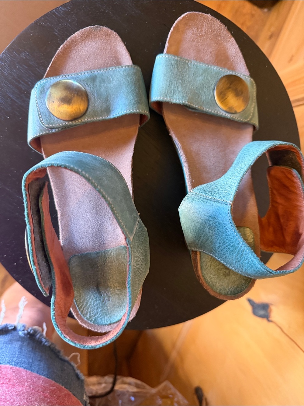Taos Footwear Teal Leather Wedge Sandals with Brass Accent - Picture 2 of 6